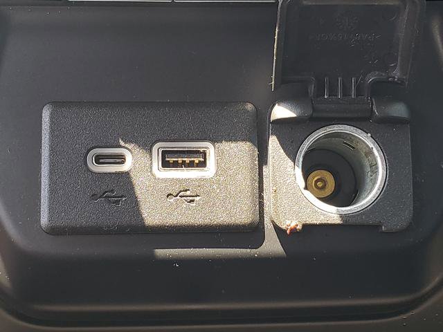 Used 2019 Chevrolet Silverado 1500 RST w/ All-Star Edition AWD/4WD image 21