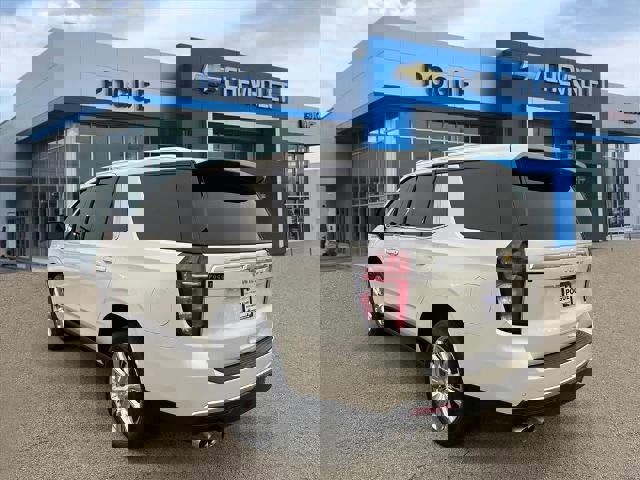 Used 2023 Chevrolet Tahoe High Country image 3