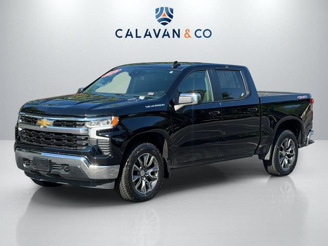 Used 2024 Chevrolet Silverado 1500 LT AWD/4WD image 3