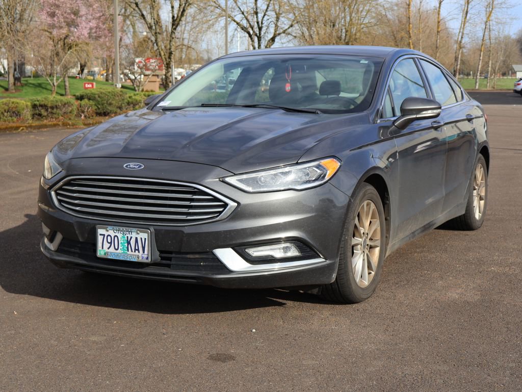 Used 2017 Ford Fusion SE