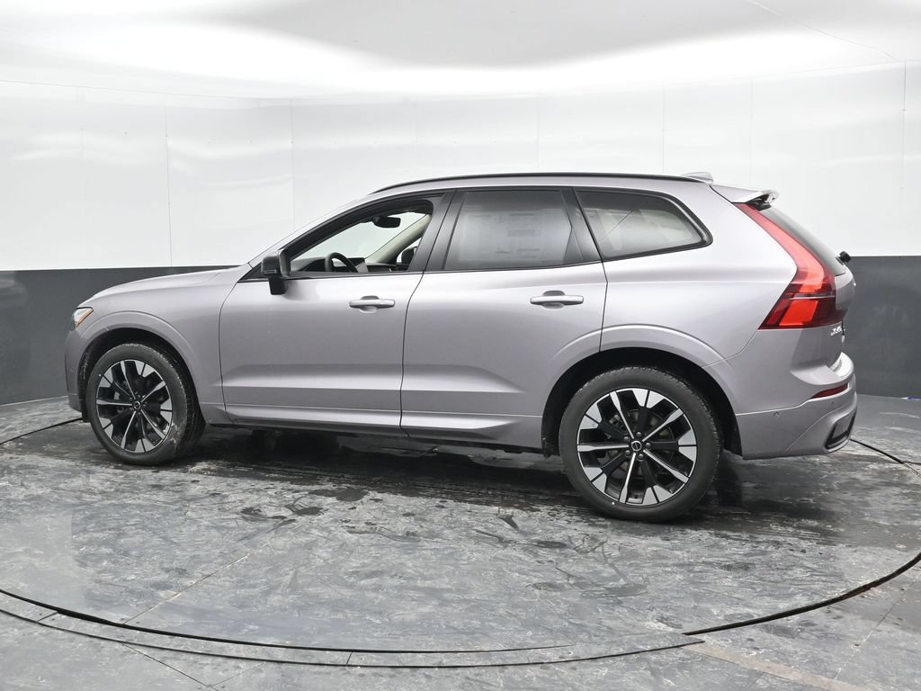 New 2026 Volvo XC60 B5 Plus w/ Protection Package Premier AWD/4WD image 7