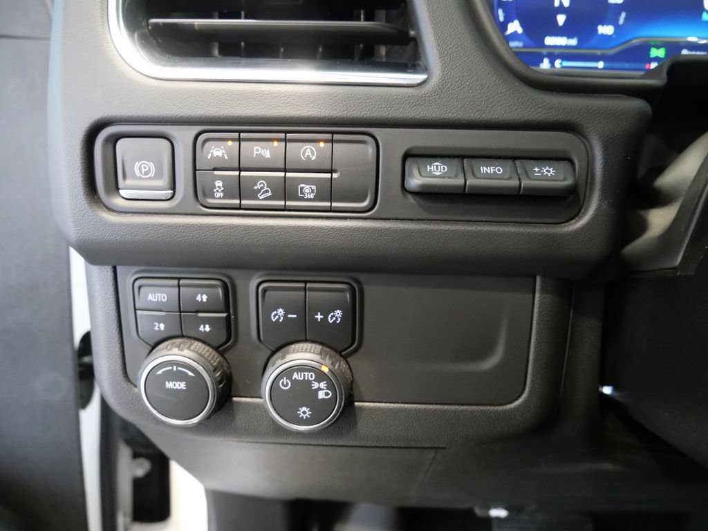 Used 2023 Chevrolet Tahoe High Country AWD/4WD image 13