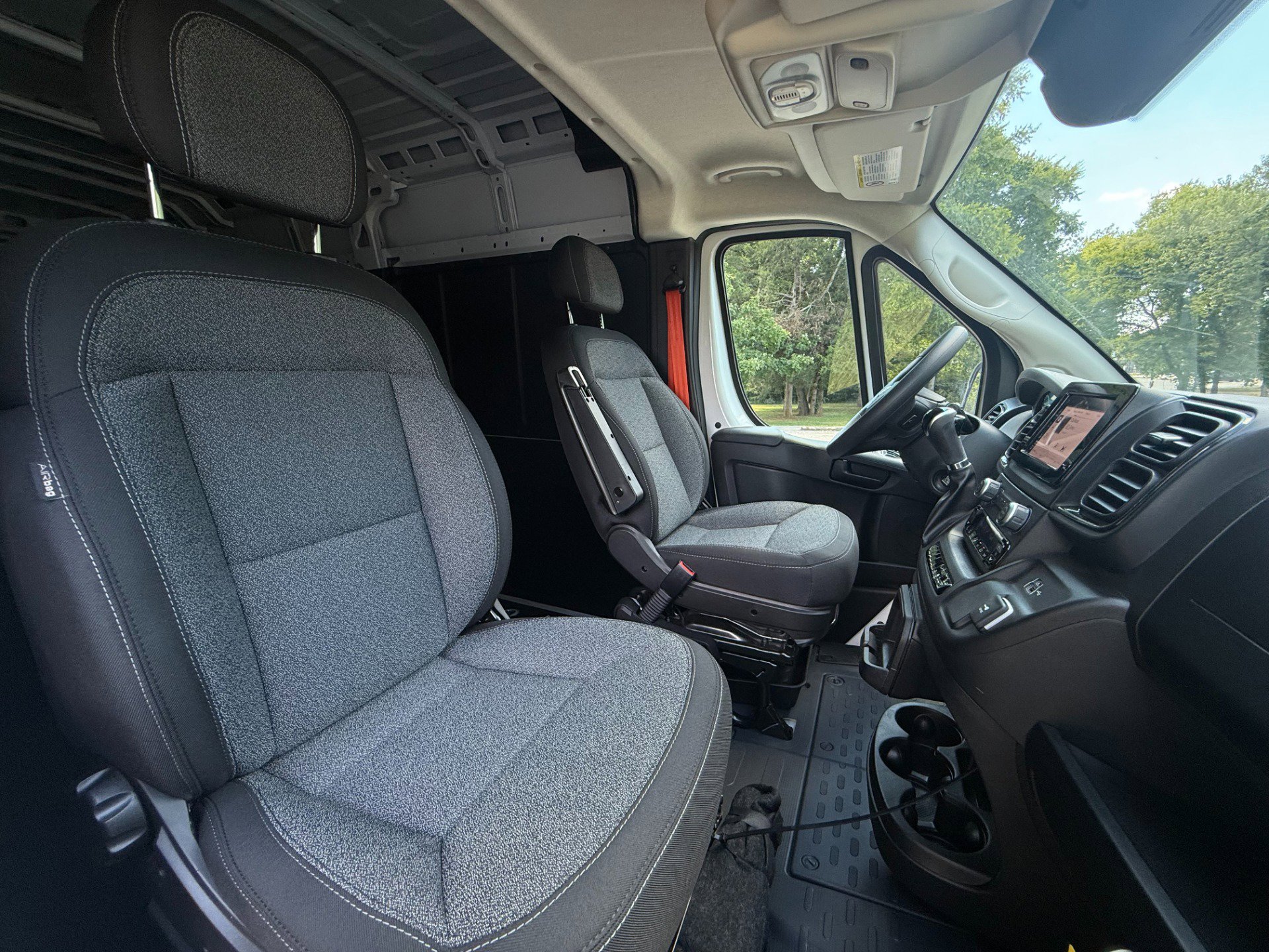 Used 2023 RAM ProMaster 3500 w/ Convenience Group image 40