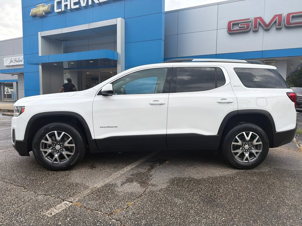 Used 2023 GMC Acadia SLT FWD image 2