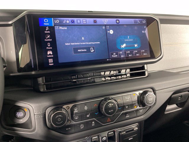 Used 2026 Jeep Wrangler Unlimited Sahara AWD/4WD image 30