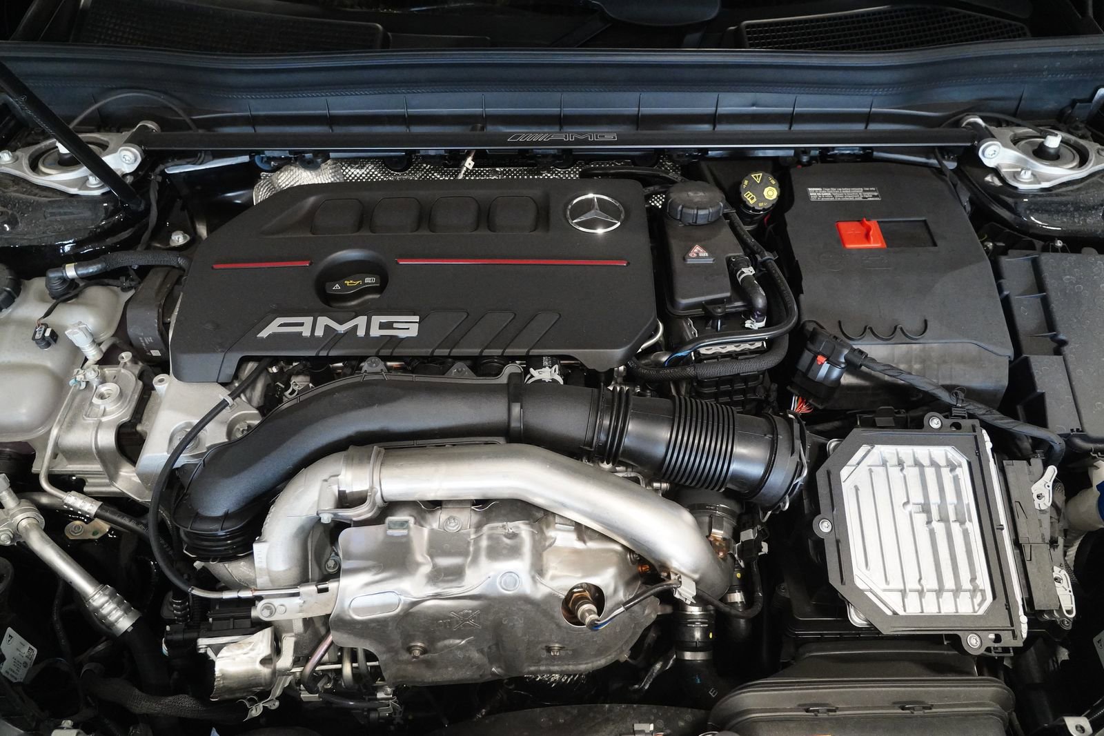New 2026 Mercedes-Benz GLB 35 AMG 4MATIC image 34