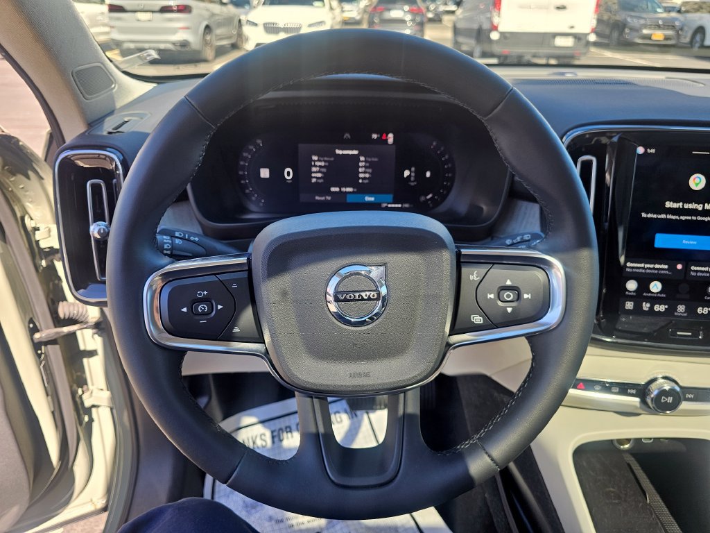 Certified 2024 Volvo XC40 B5 Plus w/ Protection Package Premier AWD/4WD image 18