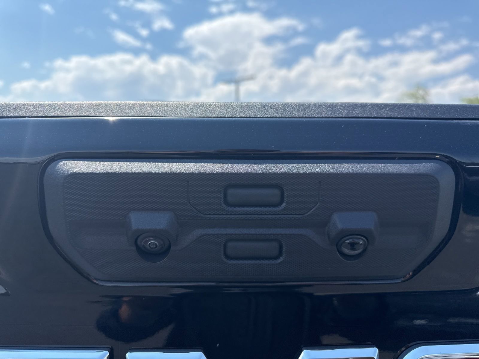 New 2025 GMC Sierra 3500 SLT w/ SLT Convenience Package image 38