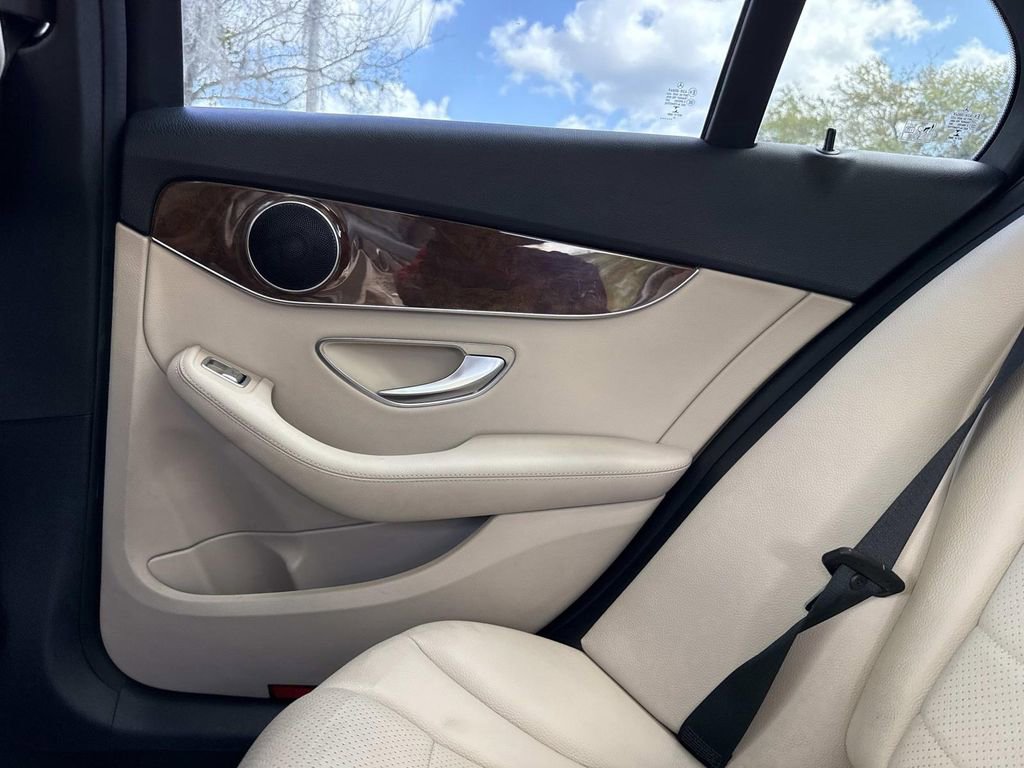 Used 2018 Mercedes-Benz C 300 Sedan image 17
