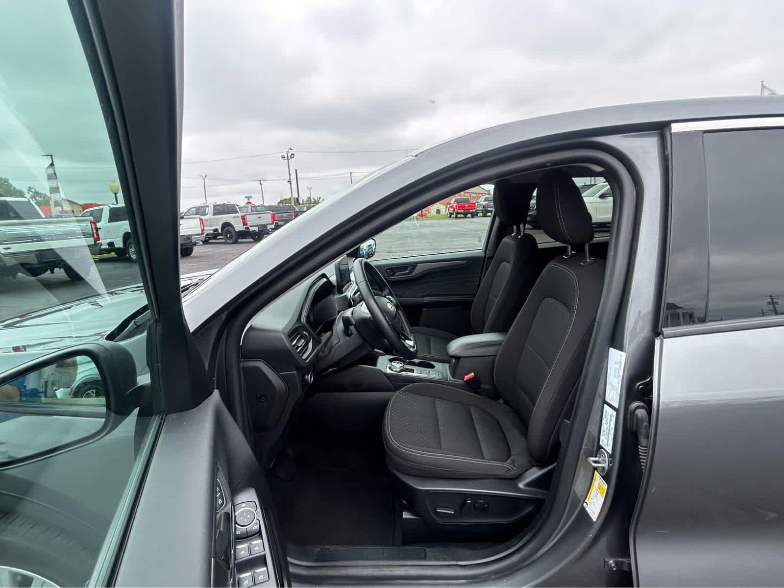 Used 2024 Ford Escape Active AWD/4WD image 14