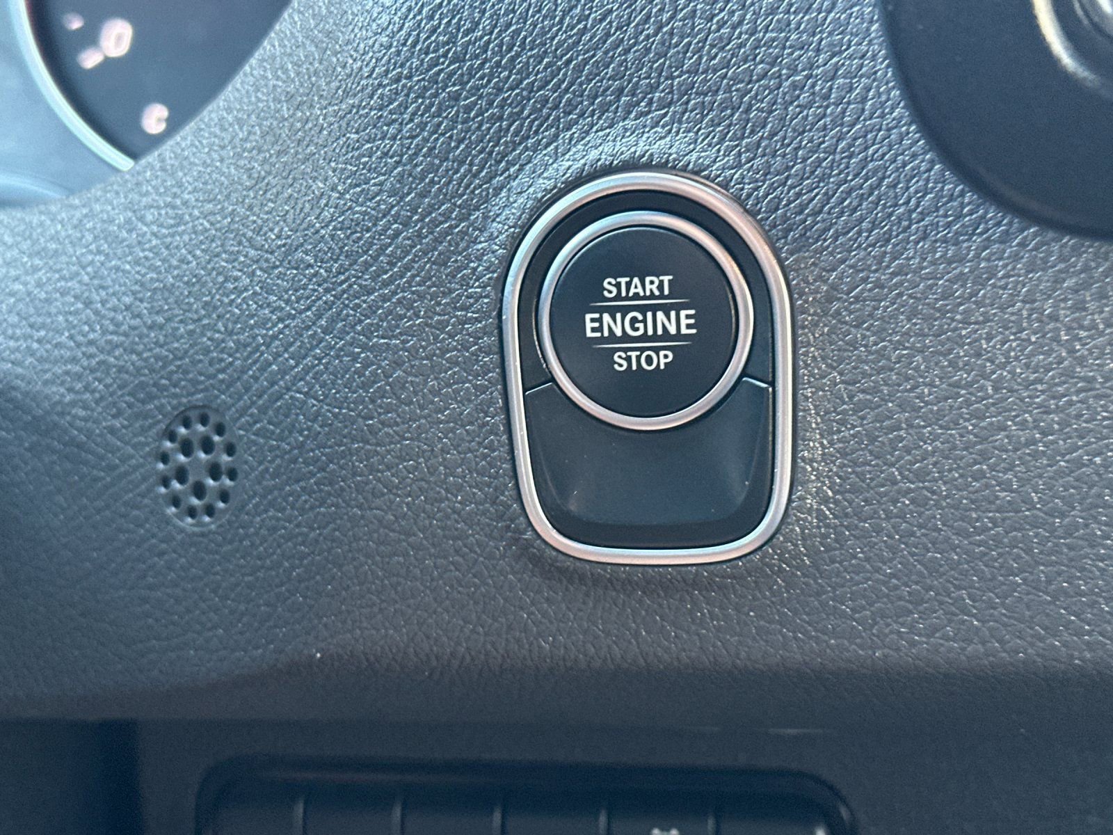 Used 2024 Mercedes-Benz Sprinter 2500 image 25