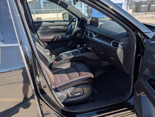 Certified 2025 MAZDA CX-5 Signature AWD/4WD image 11