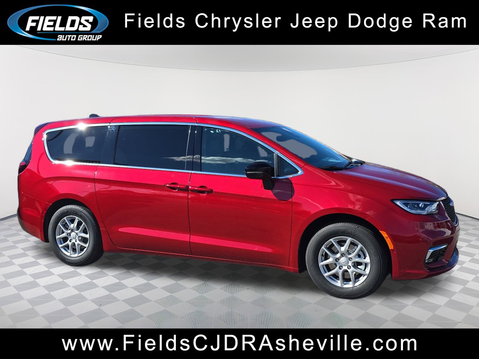 New 2026 Chrysler Pacifica Select