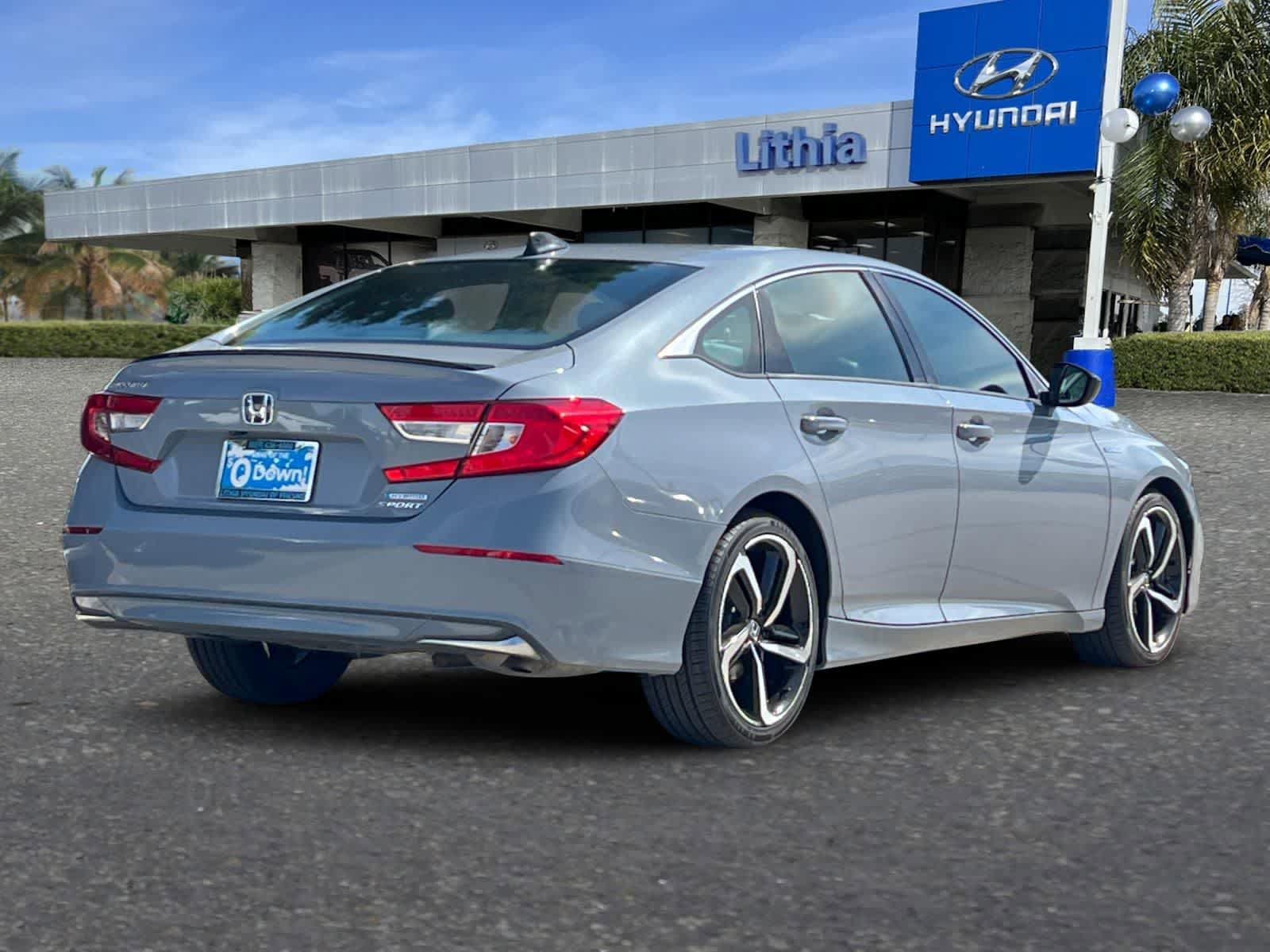Used 2022 Honda Accord Sport image 3