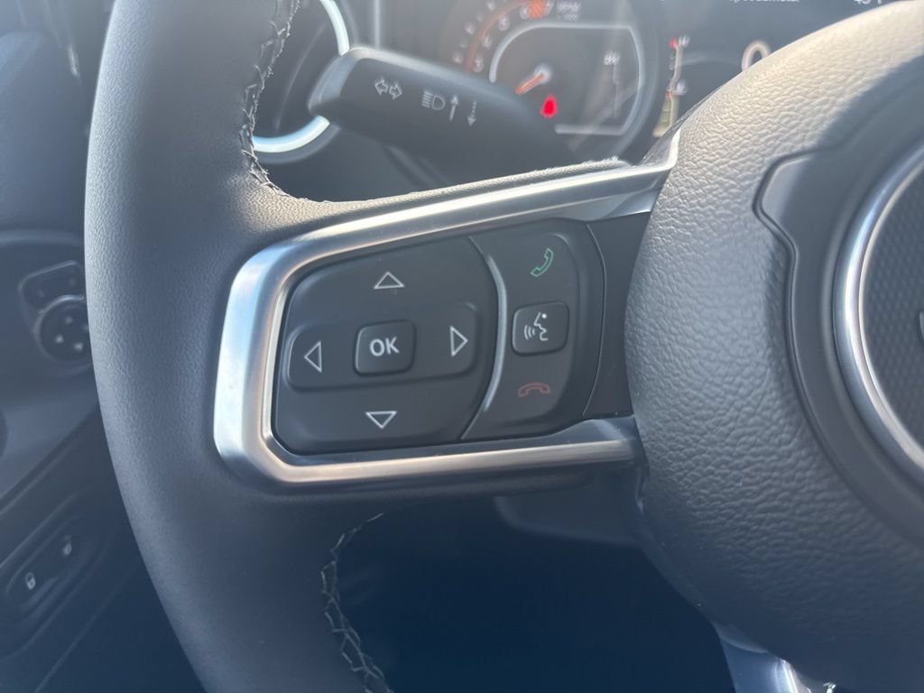New 2025 Jeep Wrangler Unlimited Sahara AWD/4WD image 18