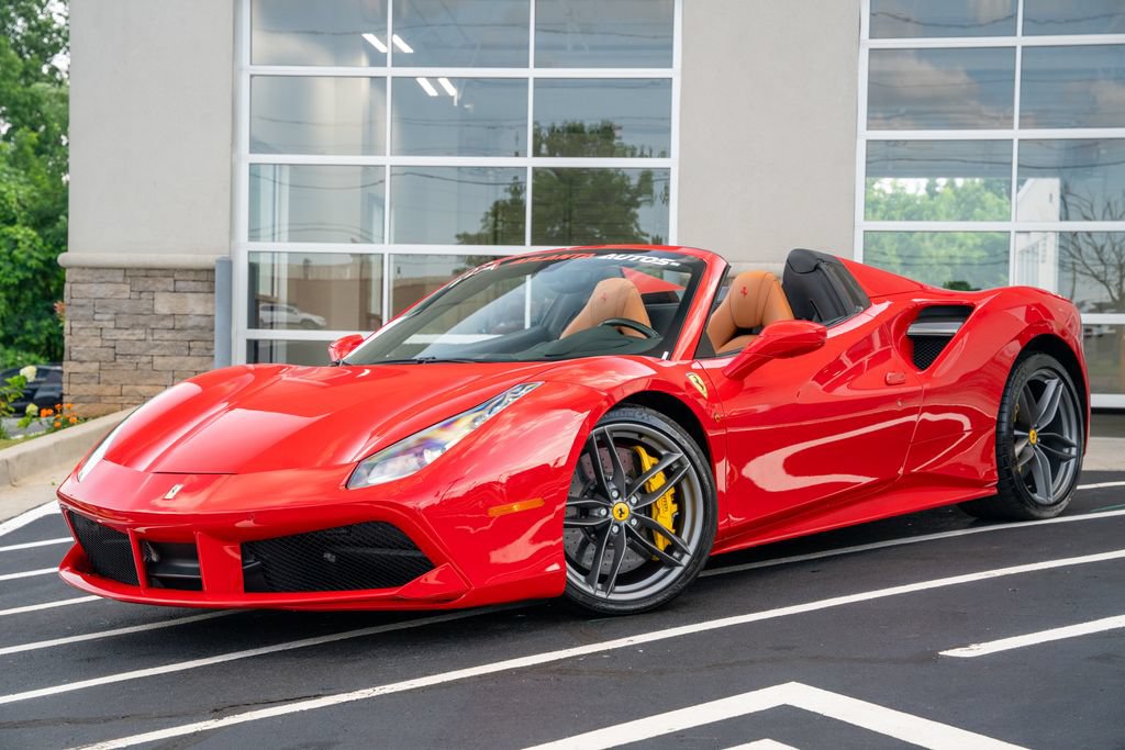 Used 2018 Ferrari 488 Spider RWD image 2