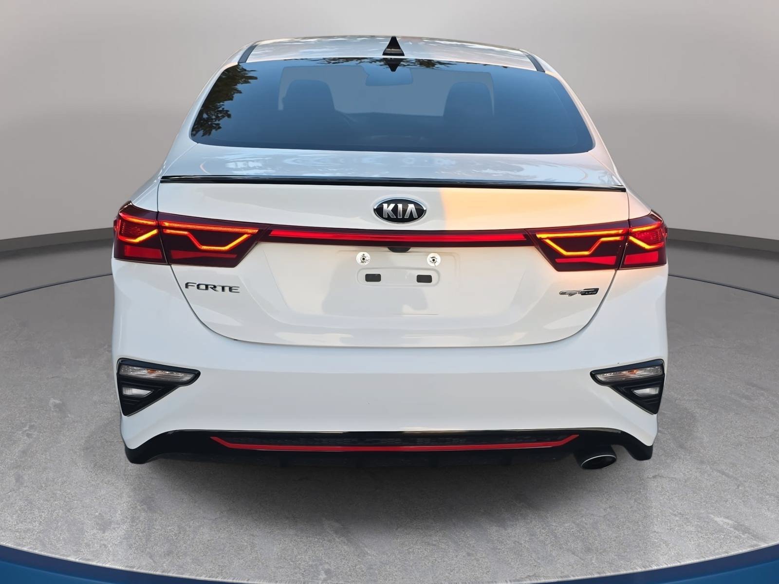 Used 2020 Kia Forte GT-Line w/ GT-Line Premium Package FWD image 6
