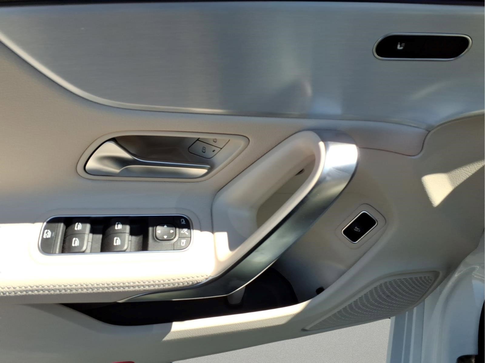 Certified 2022 Mercedes-Benz CLA 250 4MATIC image 25