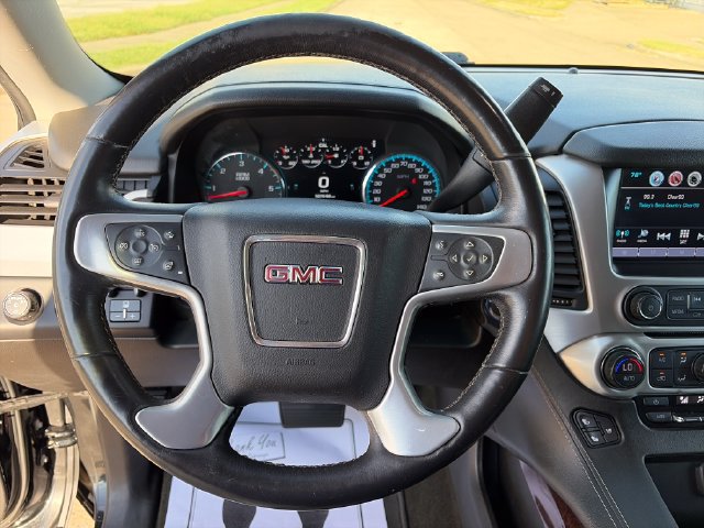 Used 2017 GMC Yukon SLT w/ Premium Edition AWD/4WD image 14