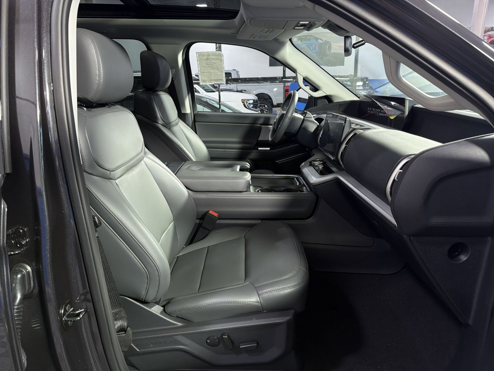 New 2026 Ford Expedition Active AWD/4WD image 24