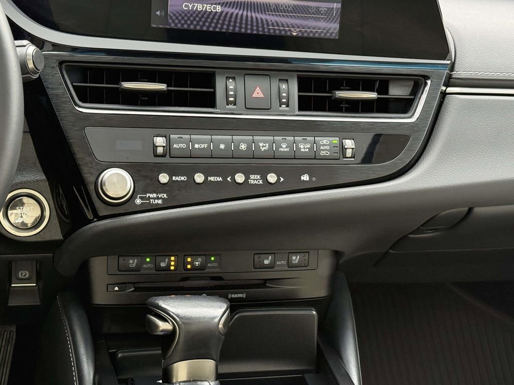 Used 2022 Lexus ES 350 Premium image 18