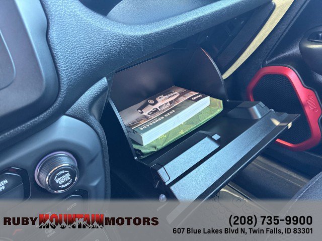 Used 2020 Jeep Renegade Trailhawk AWD/4WD image 24