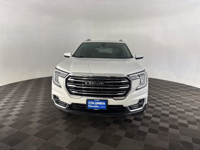 Used 2023 GMC Terrain SLT image 3