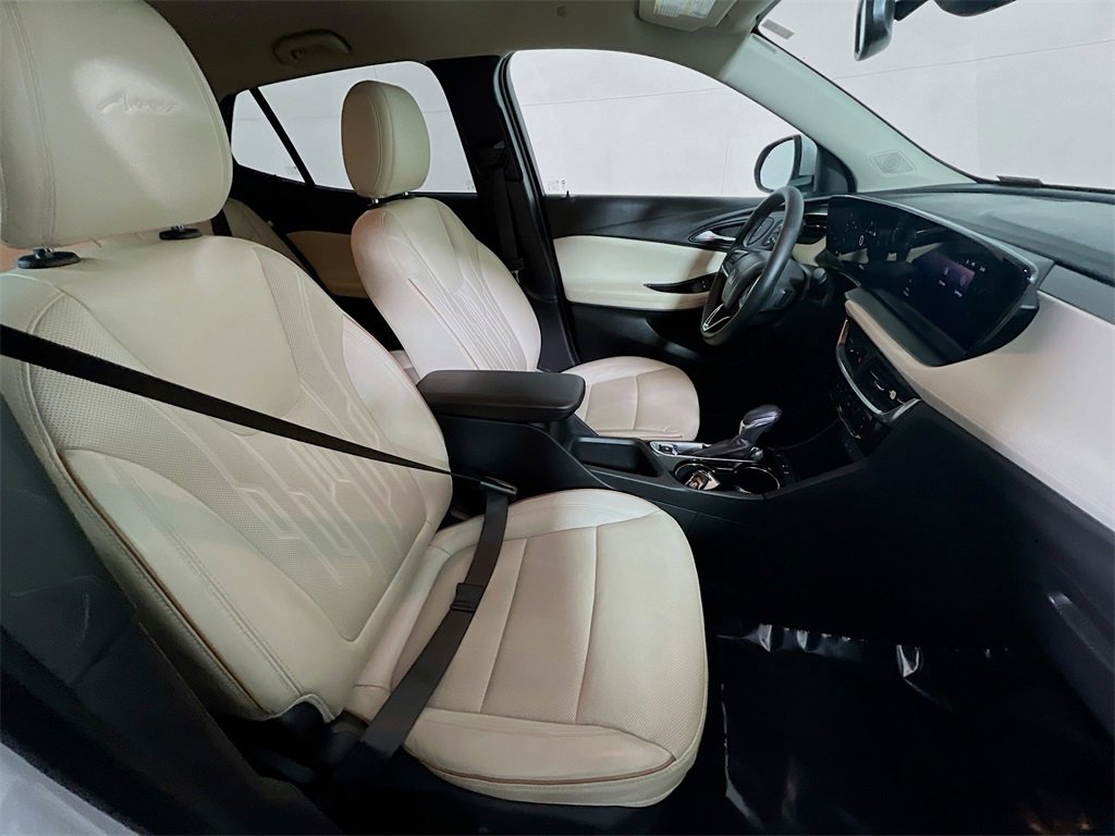 Used 2024 Buick Encore GX Avenir image 25