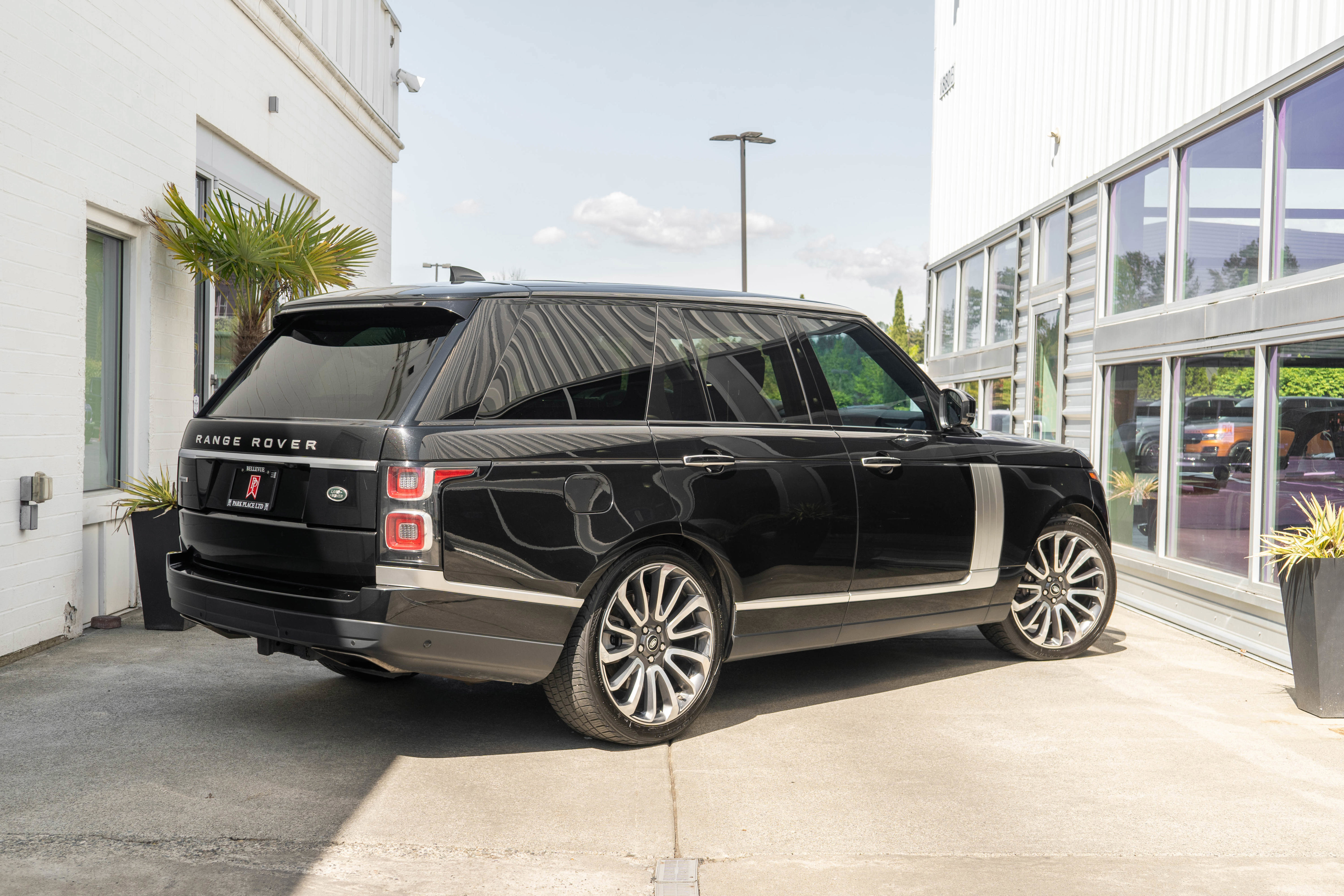 Used 2019 Land Rover Range Rover Autobiography AWD/4WD image 7
