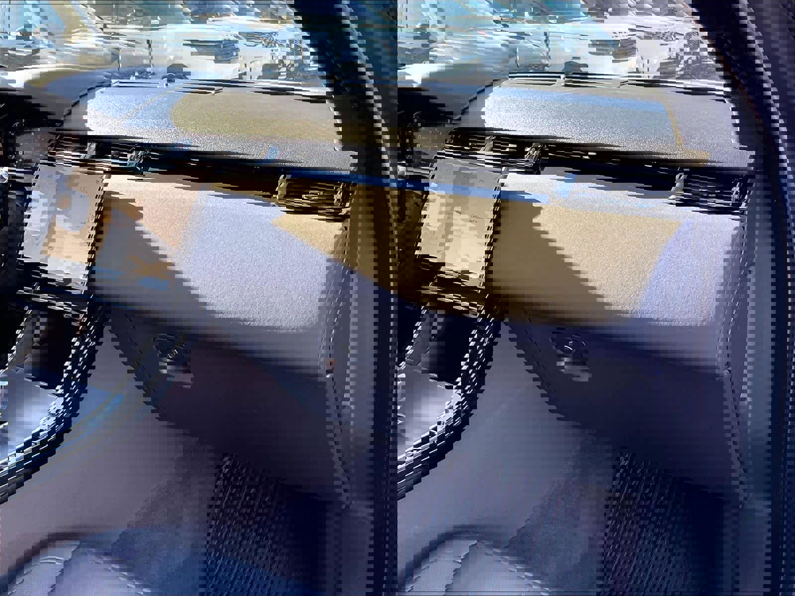 Used 2026 Land Rover Range Rover Velar S image 17