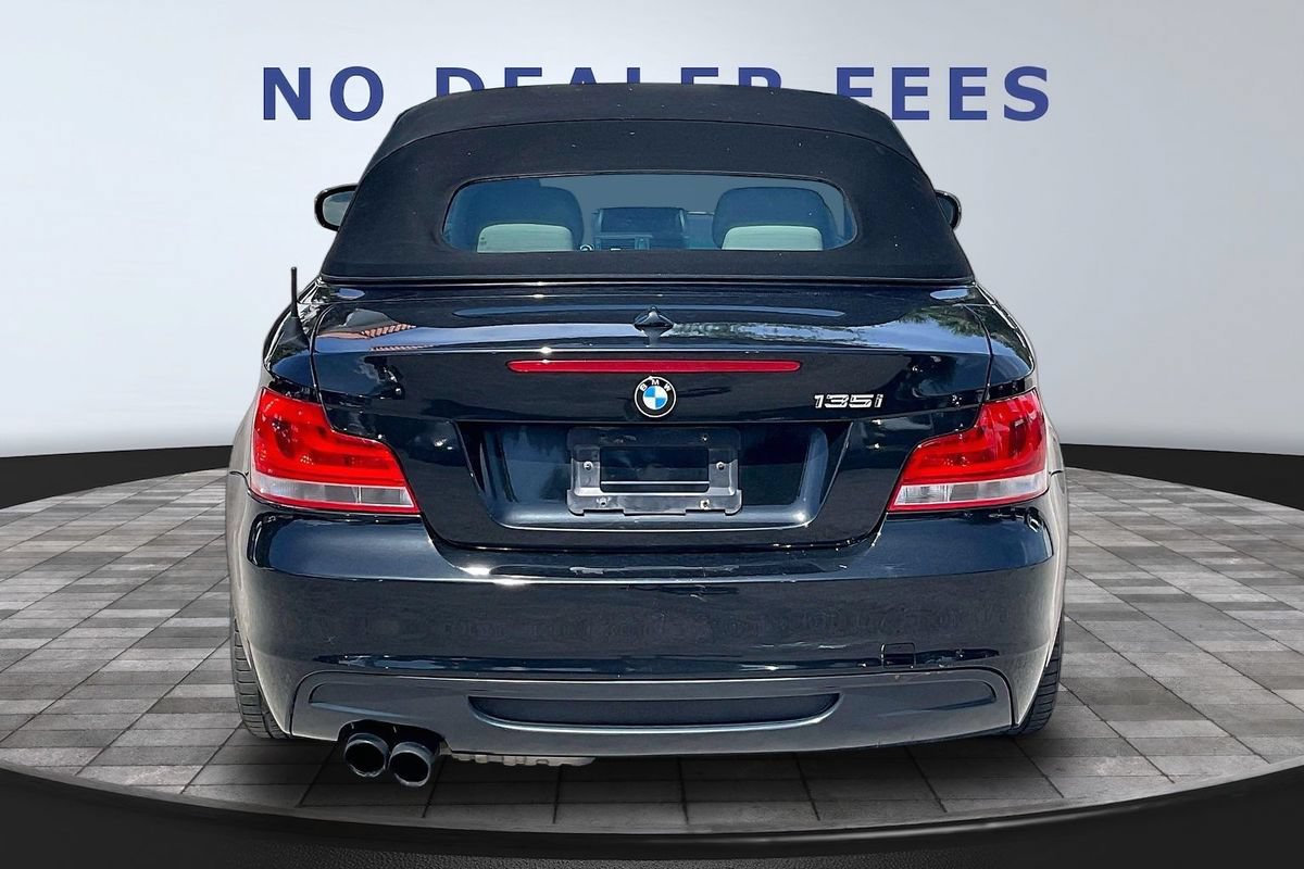 Used 2012 BMW 135i Convertible RWD image 5