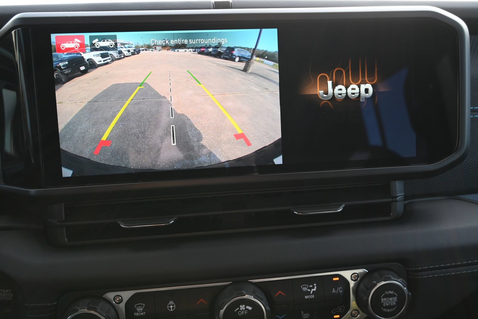 New 2025 Jeep Wrangler Unlimited Rubicon 4xe w/ Safety Group AWD/4WD image 19