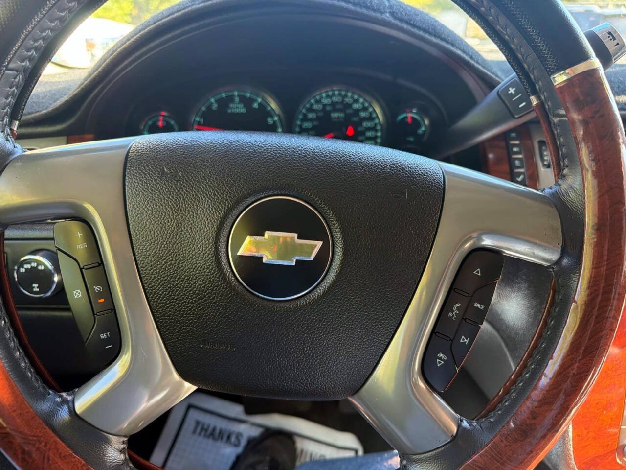 Used 2011 Chevrolet Tahoe LTZ AWD/4WD image 23