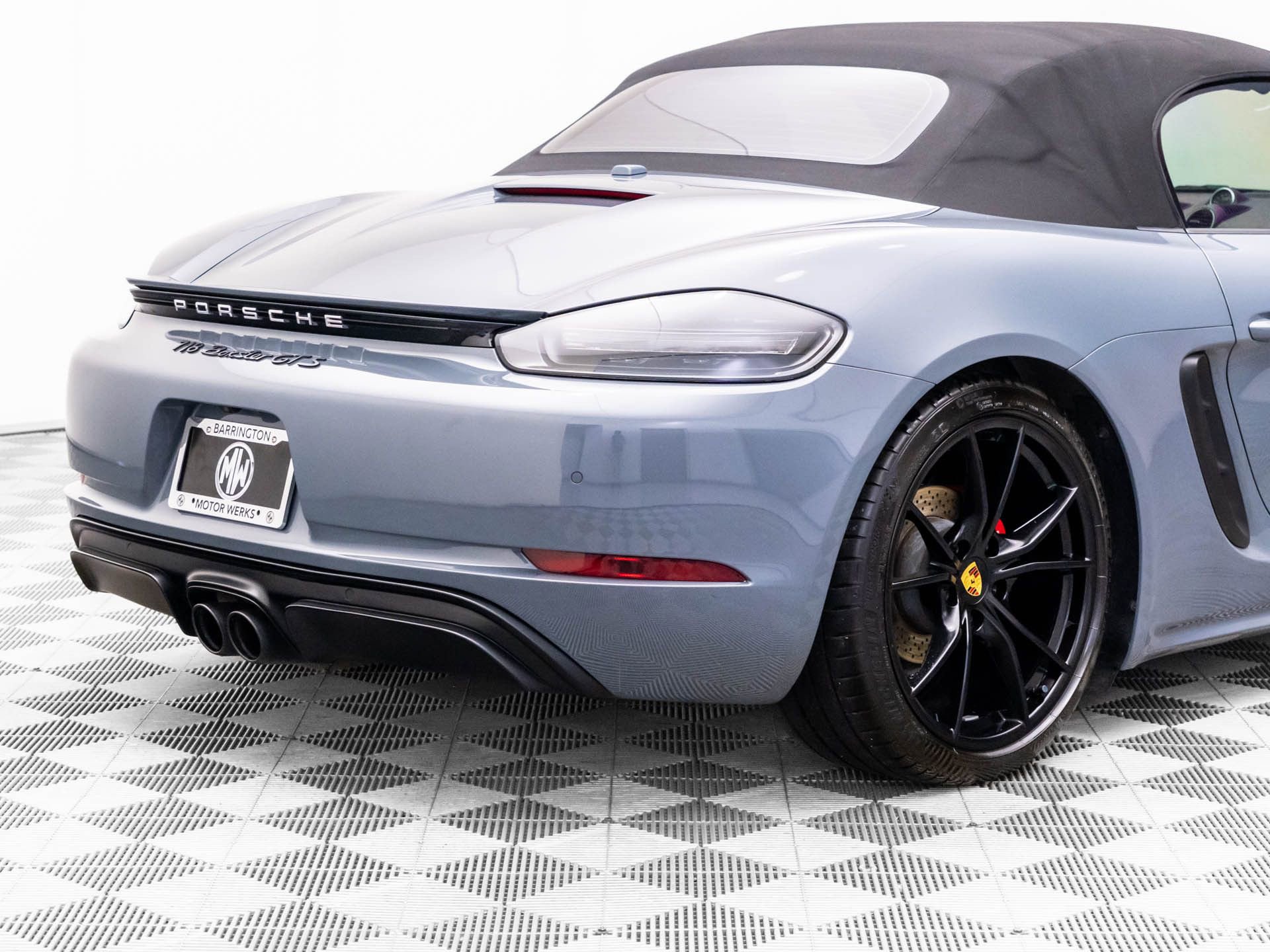 Used 2018 Porsche 718 Boxster GTS image 30