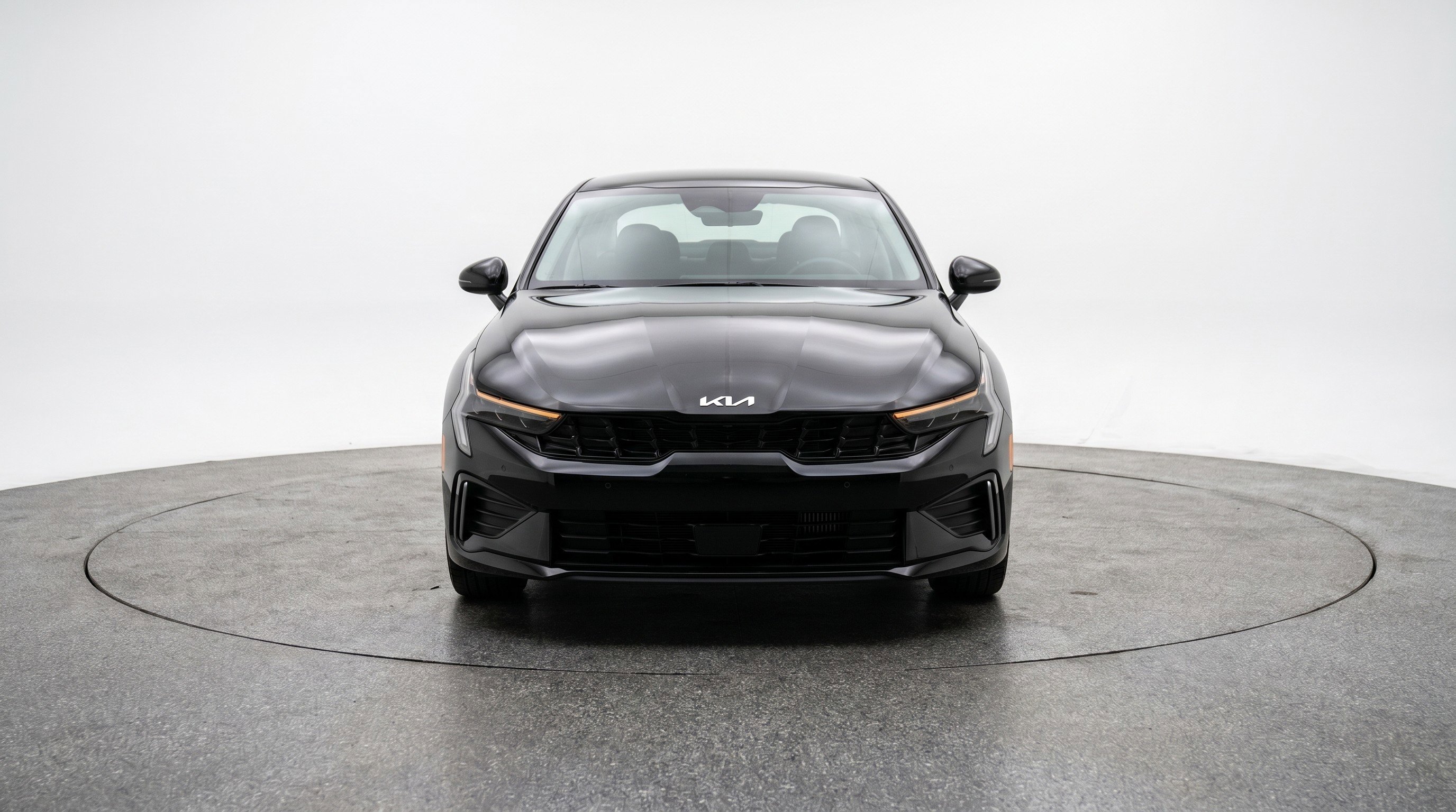 Used 2025 Kia K5 LXS FWD image 2