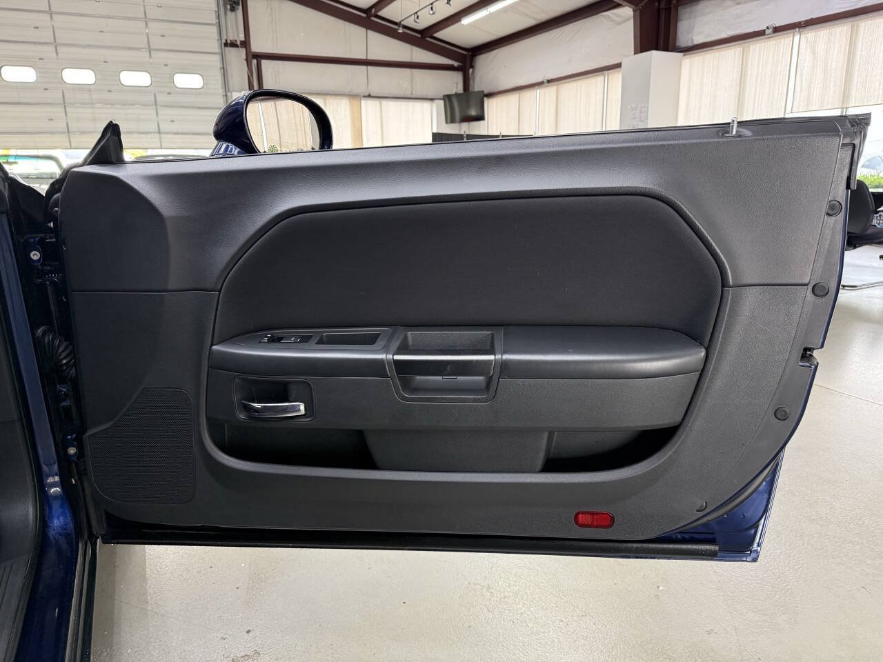 Used 2014 Dodge Challenger SXT RWD image 15