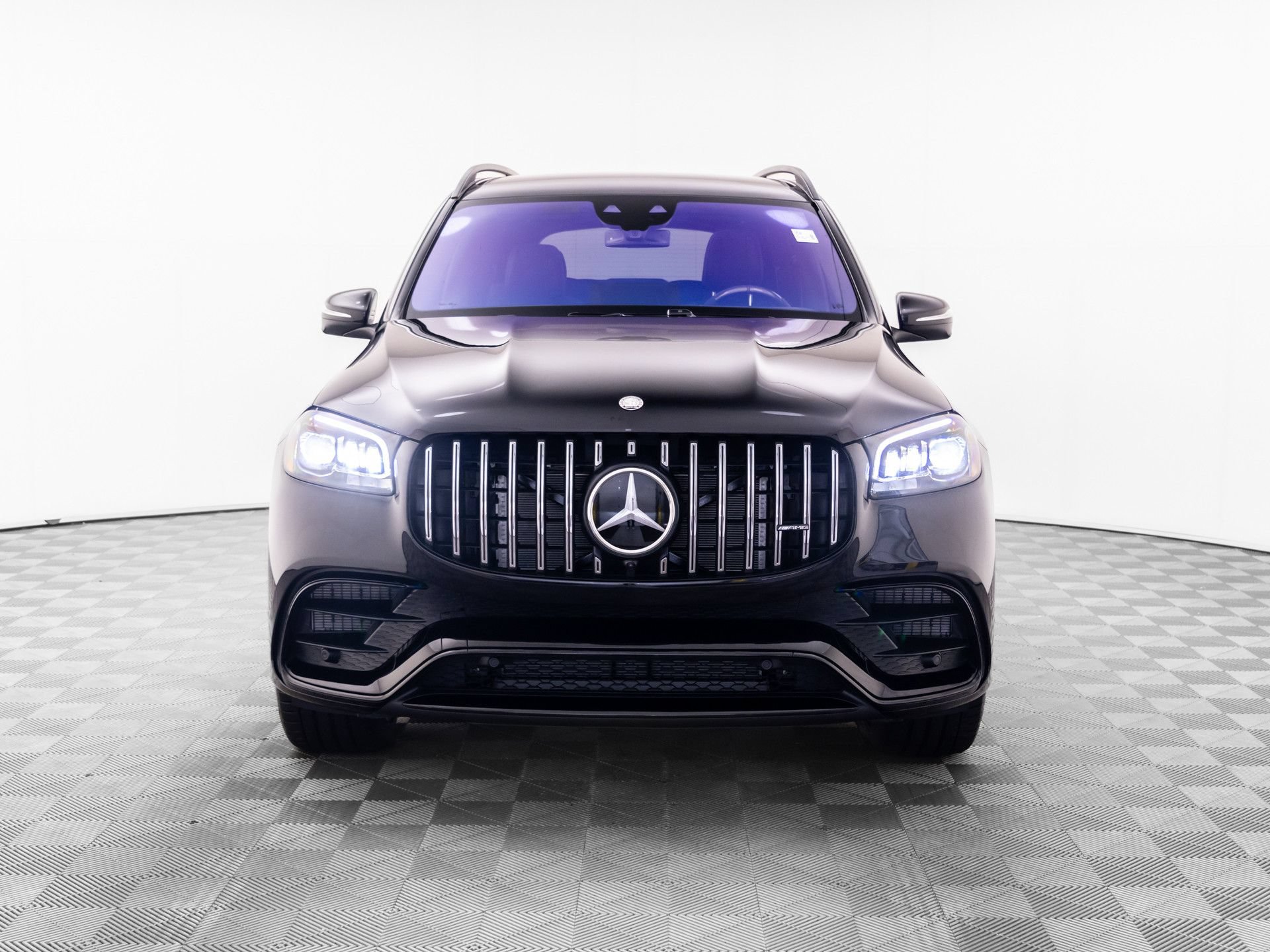 New 2026 Mercedes-Benz GLS 63 AMG 4MATIC image 9