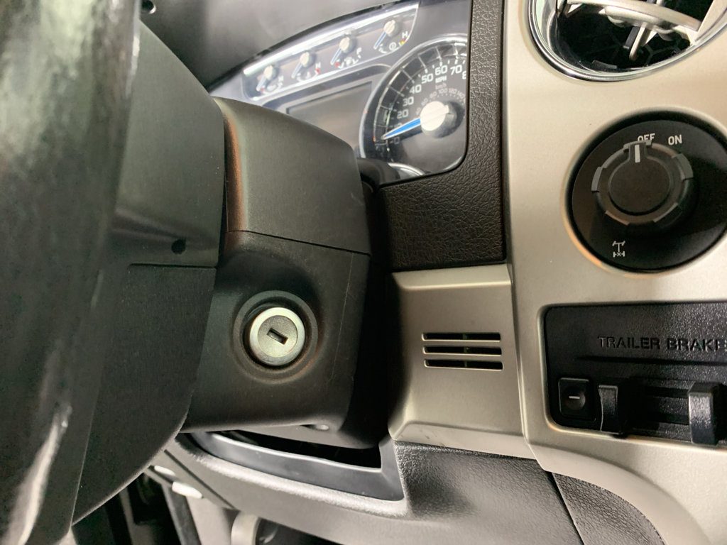 Used 2013 Ford F150 Lariat w/ Lariat Chrome Pkg image 18