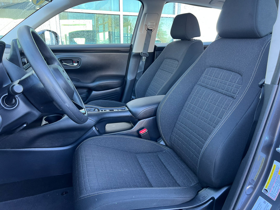 Used 2023 Honda HR-V LX image 13