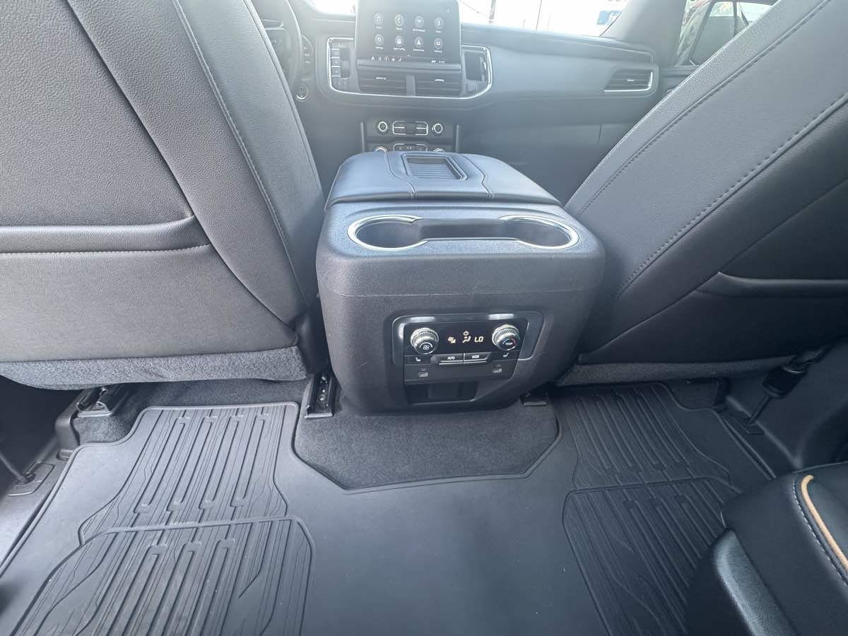 Used 2021 GMC Yukon AT4 AWD/4WD image 24