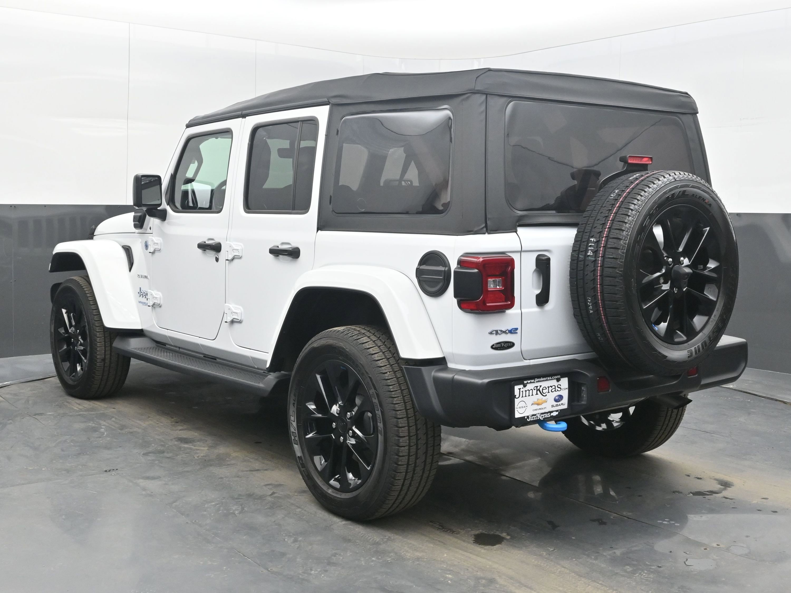 Used 2022 Jeep Wrangler Unlimited Sahara image 8