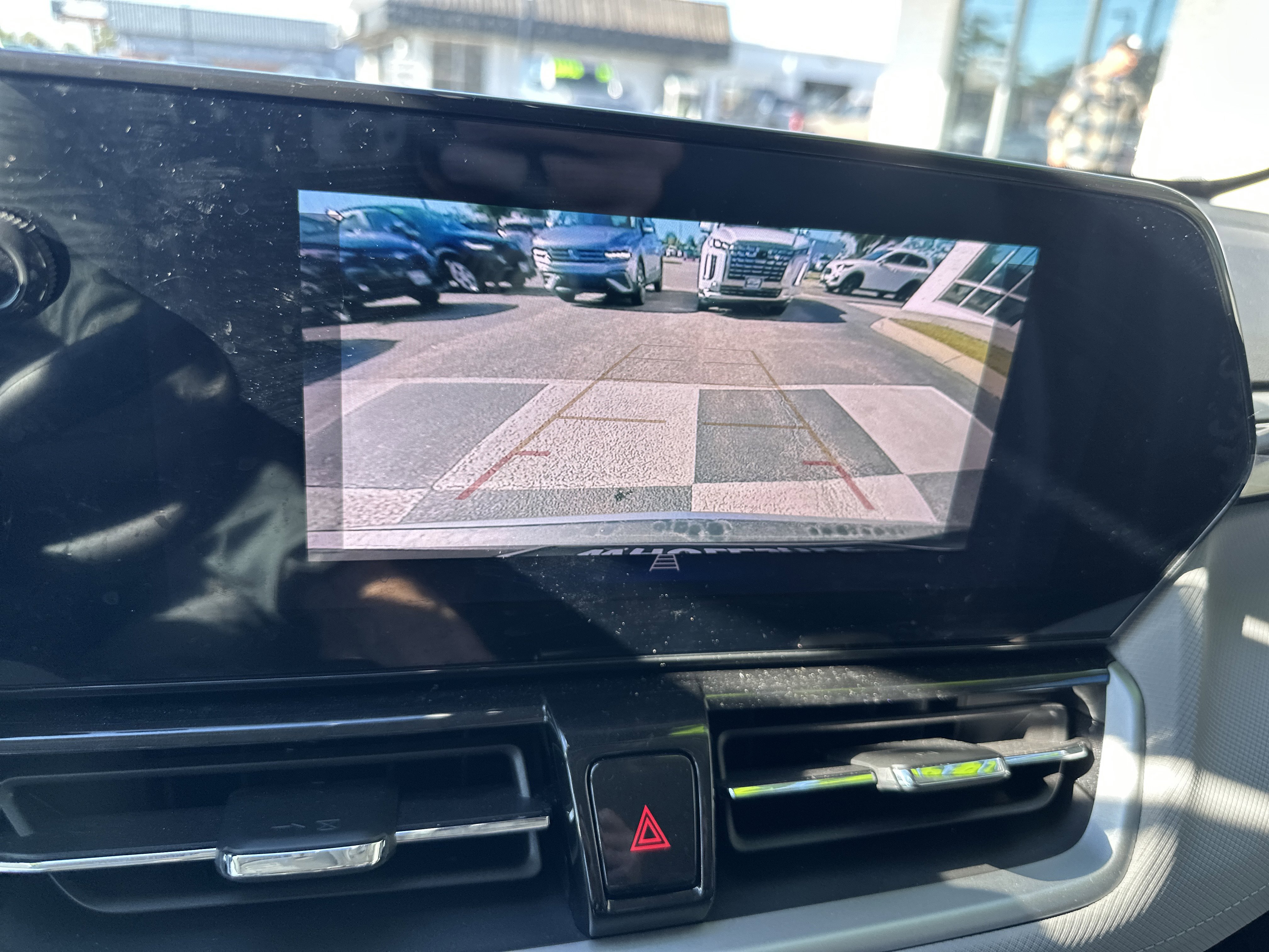 Used 2025 Chevrolet TrailBlazer LT w/ Convenience Package image 18