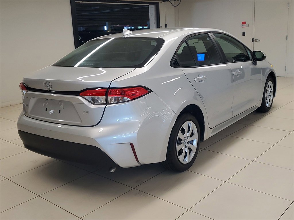 Used 2023 Toyota Corolla LE image 8