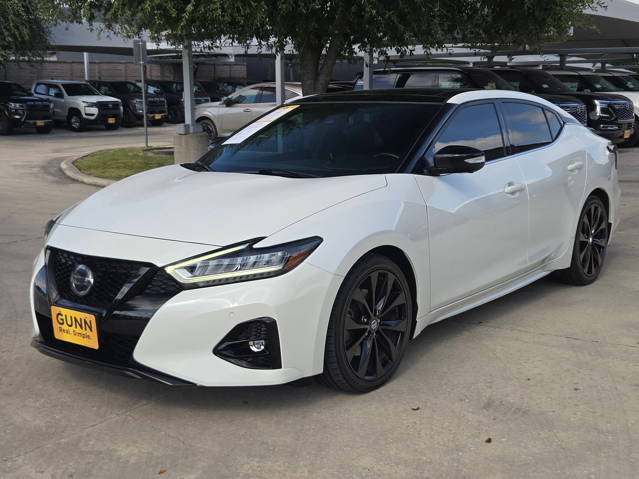 Used 2021 Nissan Maxima SR w/ Sport Mat Group FWD image 7