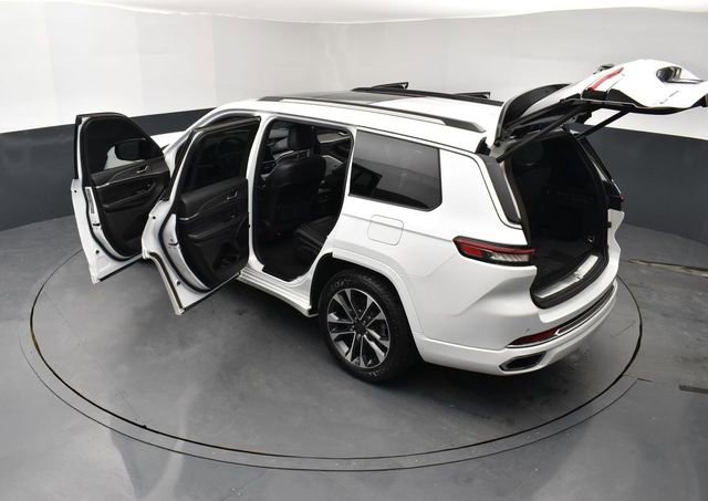 Used 2023 Jeep Grand Cherokee L Overland image 28