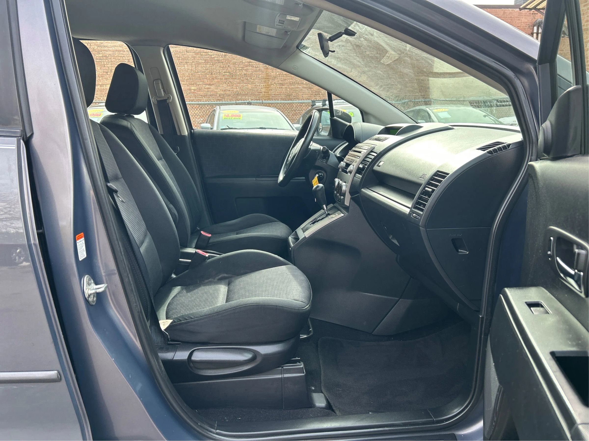 Used 2008 MAZDA MAZDA5 Sport image 22