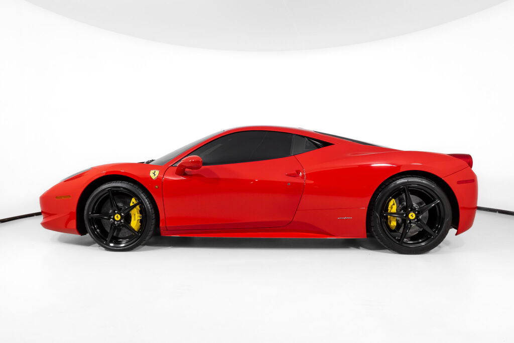 Used 2013 Ferrari 458 Italia Coupe RWD image 3