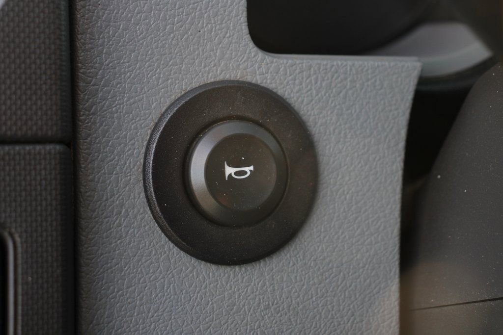 Used 2019 Ford F750 2WD Regular Cab Super Duty image 30