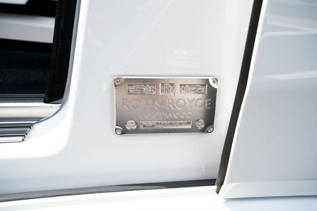 Used 2022 Rolls-Royce Phantom Sedan w/ The Phantom Package RWD image 60