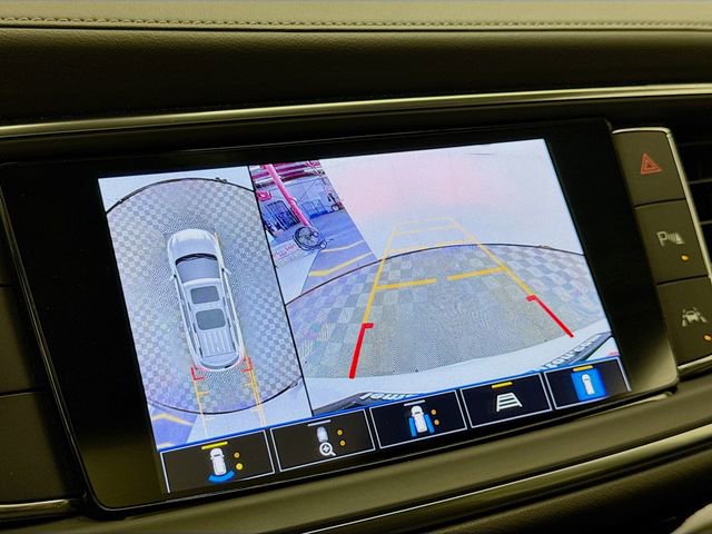 Used 2023 Buick Enclave Avenir image 14